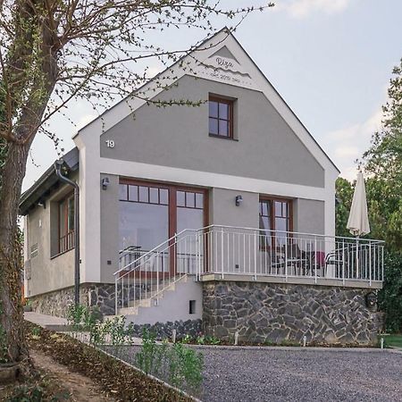 Riza Villa Бадачоньтомай Экстерьер фото